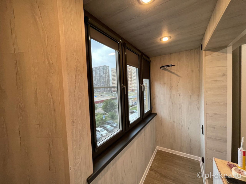 Отделка кварцвиниловой плиткой